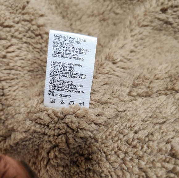 NWT Weatherproof Brown Quilted Vest with High Collar - Picture 6 of 8